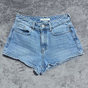 PacSun “Mom Short” Denim Shorts - Light Wash - Size 24